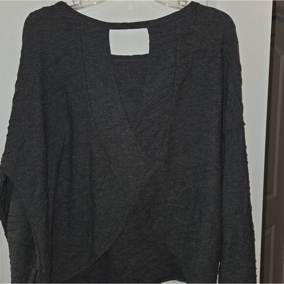 Gilli Textured Gray Sweater Blouse with Unique Back Cutout Design - Picture 8 of 9